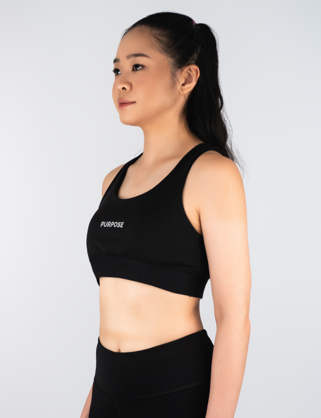 women-performance-sports-bra-black-03.png